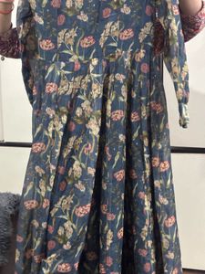 🌸 Elegant Floral Printed Anarkali Long Kurti / Go