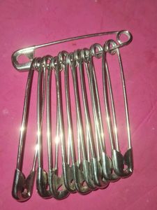 Set of 10 Safety Pins