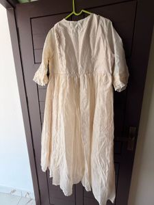 Elegant Cream Embroidered Kurta