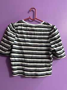 Chic Striped Sleeveless Top