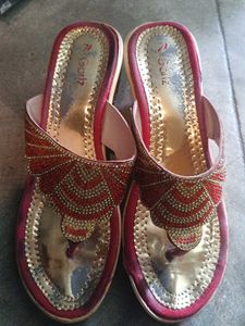 Embellished Ethnic Slippers
