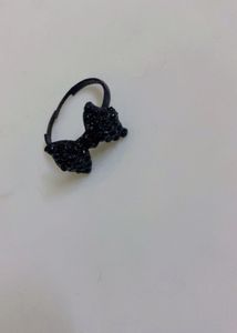 ✨ FRESH ARRIVAL ✨Sparkling Black Bow Ring