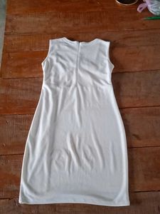 Stylish White Sleeveless Dress