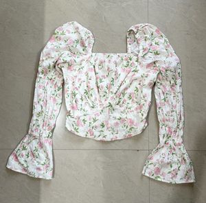 Floral ruffled Sleeve Square Neck Top