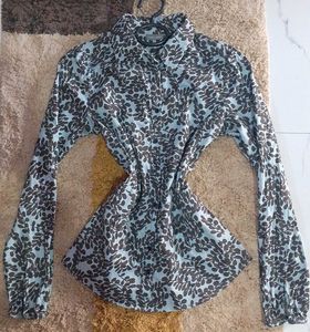 Light Blue Leaf Print Button-Up Shirt