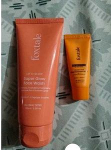Foxtale Super Glow Face Wash + Mini Sunscreen Comb