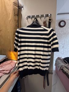 Levi's Navy Blue & White Striped Knit Top | Size
