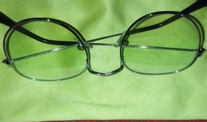 Eyeglass