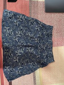 Buttoned Up knee lenght skirt
