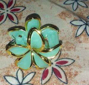 Stunning Teal Flower Ring