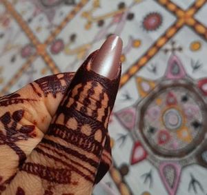 Elegant Almond Press-On Nails (15 pc +12 sticker)