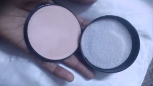 Huda Beauty Girl Makeup Compact Powder