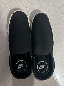 Nike Slip-On Mules used once
