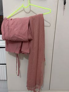 Elegant Pink Kurta with Lace Detail