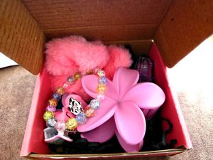 Cute Pink Hair Clips & Bracelet Set
