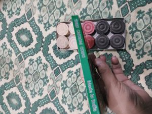 Tiger Carrom Coins Set