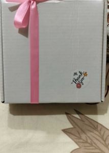 Customised Women Gift hamper