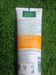 Simple Vitamin C Glow Facial Wash
