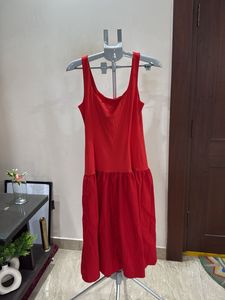 Red Sleeveless Midi Dress