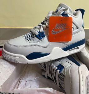 Air Jordan 4 Retro Military blue