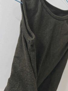 Sleeveless Ribbed Tank Top
