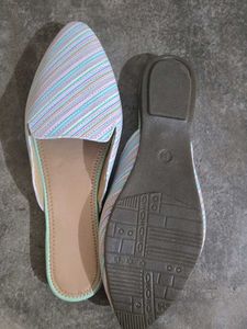 Stylish Striped Jutti Flats