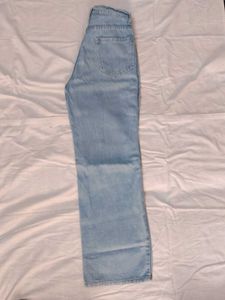 Light Wash Straight Leg Jeans