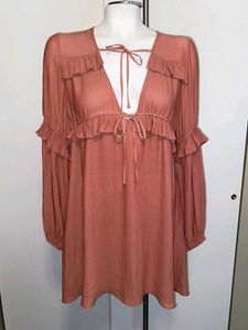 OFFER SALE 🎉 forever 21 Chic Ruffled V-Neck Dress