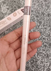 Glam21 lipstick+ lipliner 2 in one.