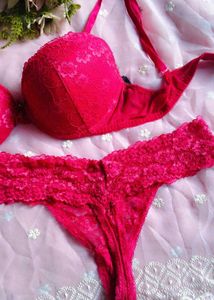 Lace H&amp;m Bra and thong set