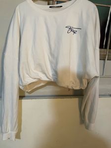 White Long Sleeve Cropped Top with Signature🤍🫶🏻