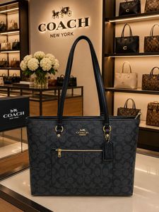 Coach Signature Tote Bag