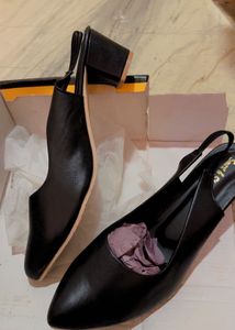 Brand new Elegant Black Slingback Heels