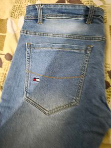 Tommy Hilfiger Light Wash Jeans
