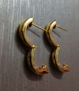2 pair -earrings