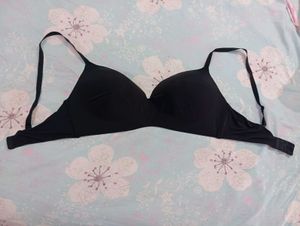 Comfortable Black Push-Up Bra