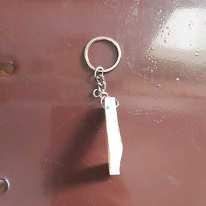 Initial L Keychain