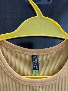 crop fitted T-shirt