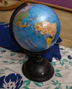 Revolving Globe with stand 🌎