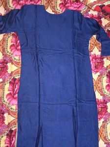 Women's embroidered kurta