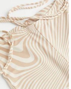 H&amp;M Retro Swirl Print Flare Pants🐯
