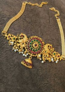 Elegant Gold-toned Necklace &amp; Earring Set
