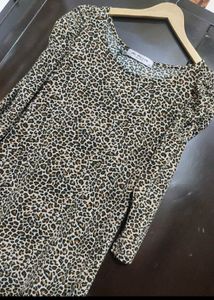 Brown 🟤 Lion Printed Dress For 34 Bust