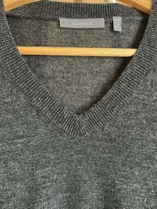 Classic V-Neck Long Sleeve Sweater