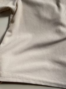 Crop white tee