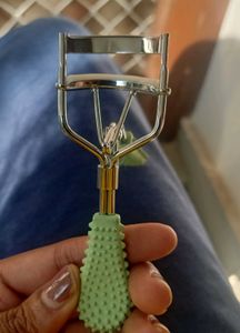 Miniso Eyelash Curler