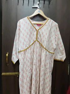 Elegant Floral Print Kurta