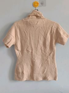 girl wear regular wear high neck