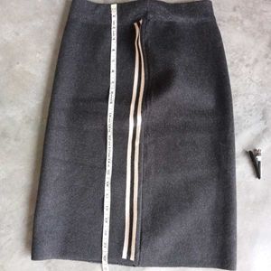 Elegant Gray Skirt