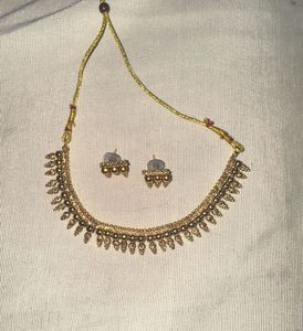 Gold toned  jewellery set
